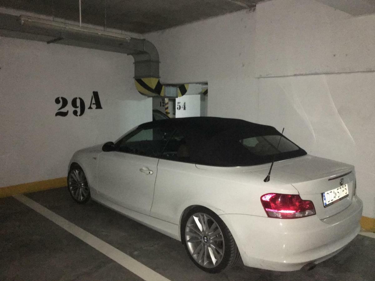 617 W Polonia * Kolobřeh