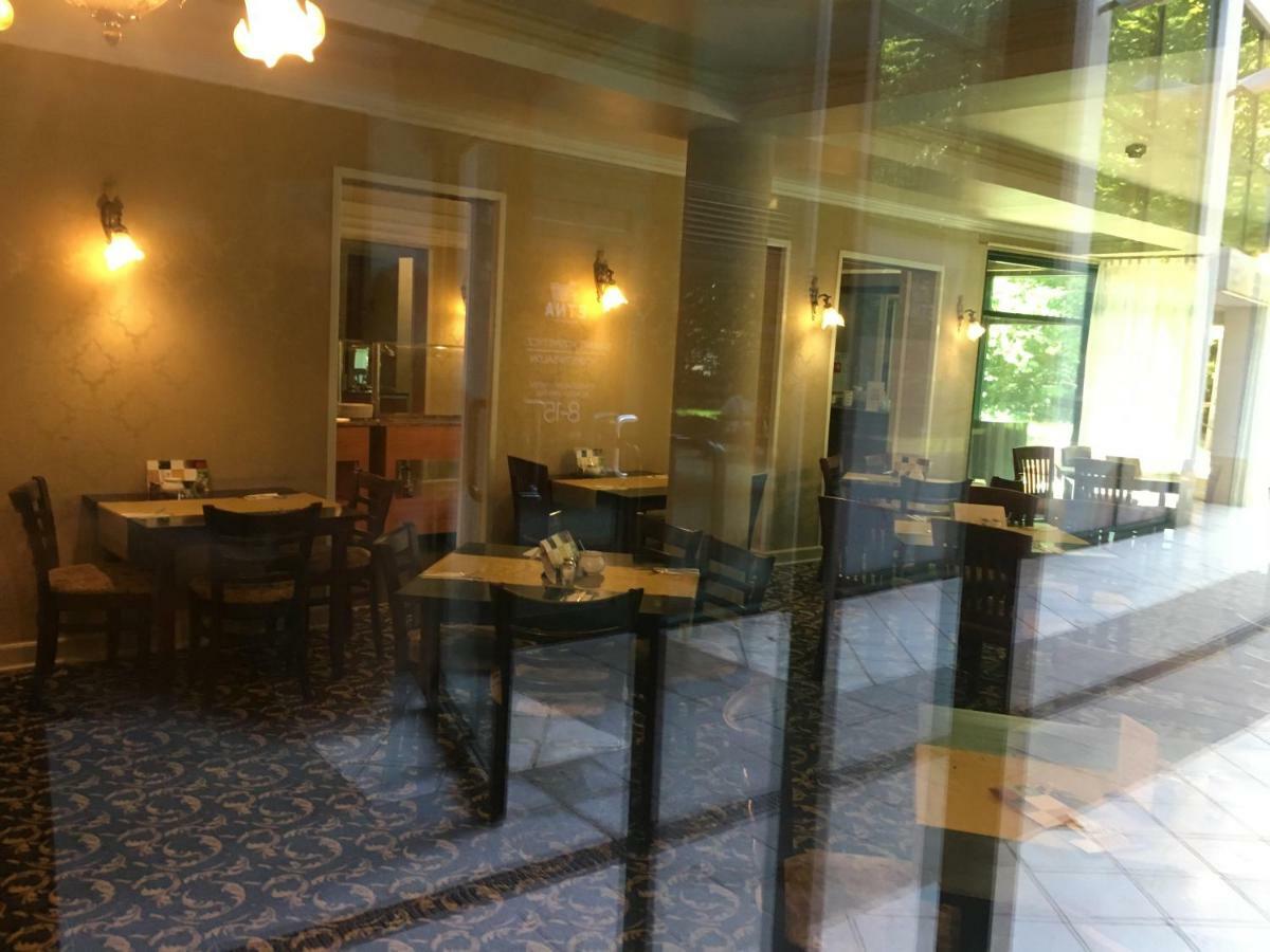 617 W Polonia Apartamento